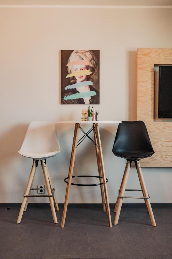 Beautiful New Studio, 400M From The Square Daire Plzeň Dış mekan fotoğraf